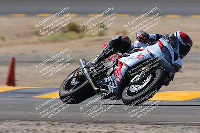 media/Oct-08-2022-SoCal Trackdays (Sat) [[1fc3beec89]]/Turn 14 (1050am)/